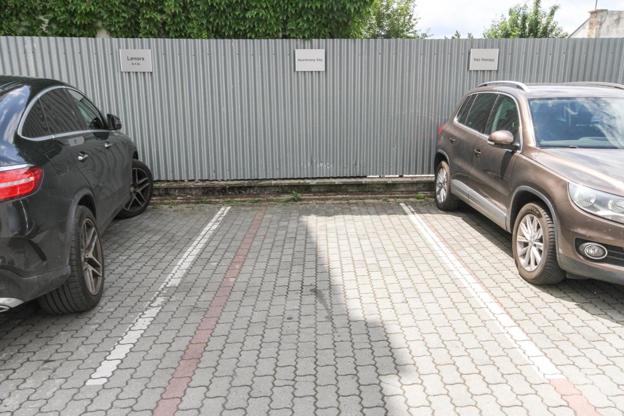 Apartman Vita Lite Trenčín Buitenkant foto