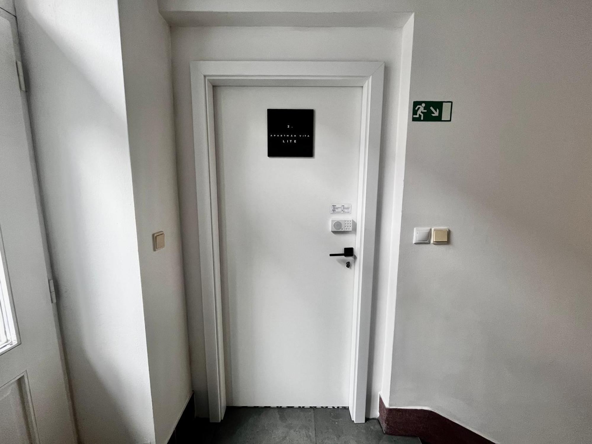 Apartman Vita Lite Trenčín Buitenkant foto